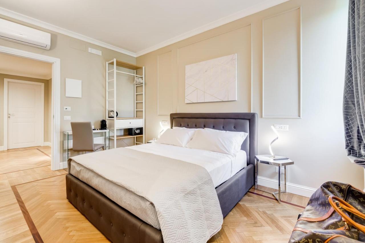 Standard Double Suite